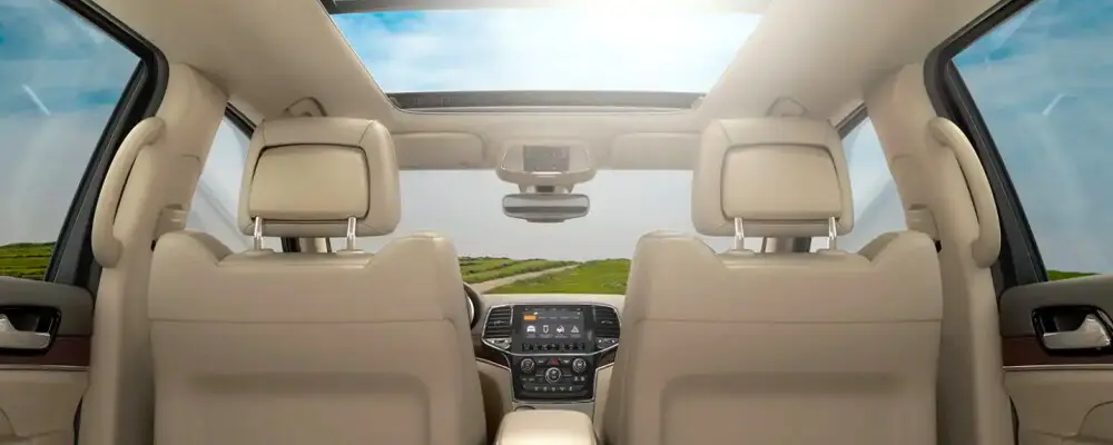 2021 Jeep Grand Cherokee L Interior.